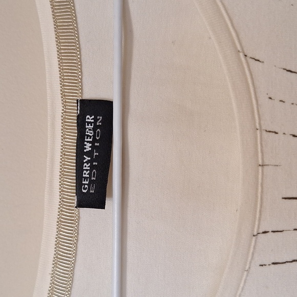 Gerry Weber Retro Y2K rhinestone graphic  inspired "One Love" 3/4 sleeve tee - Picture 2 of 4